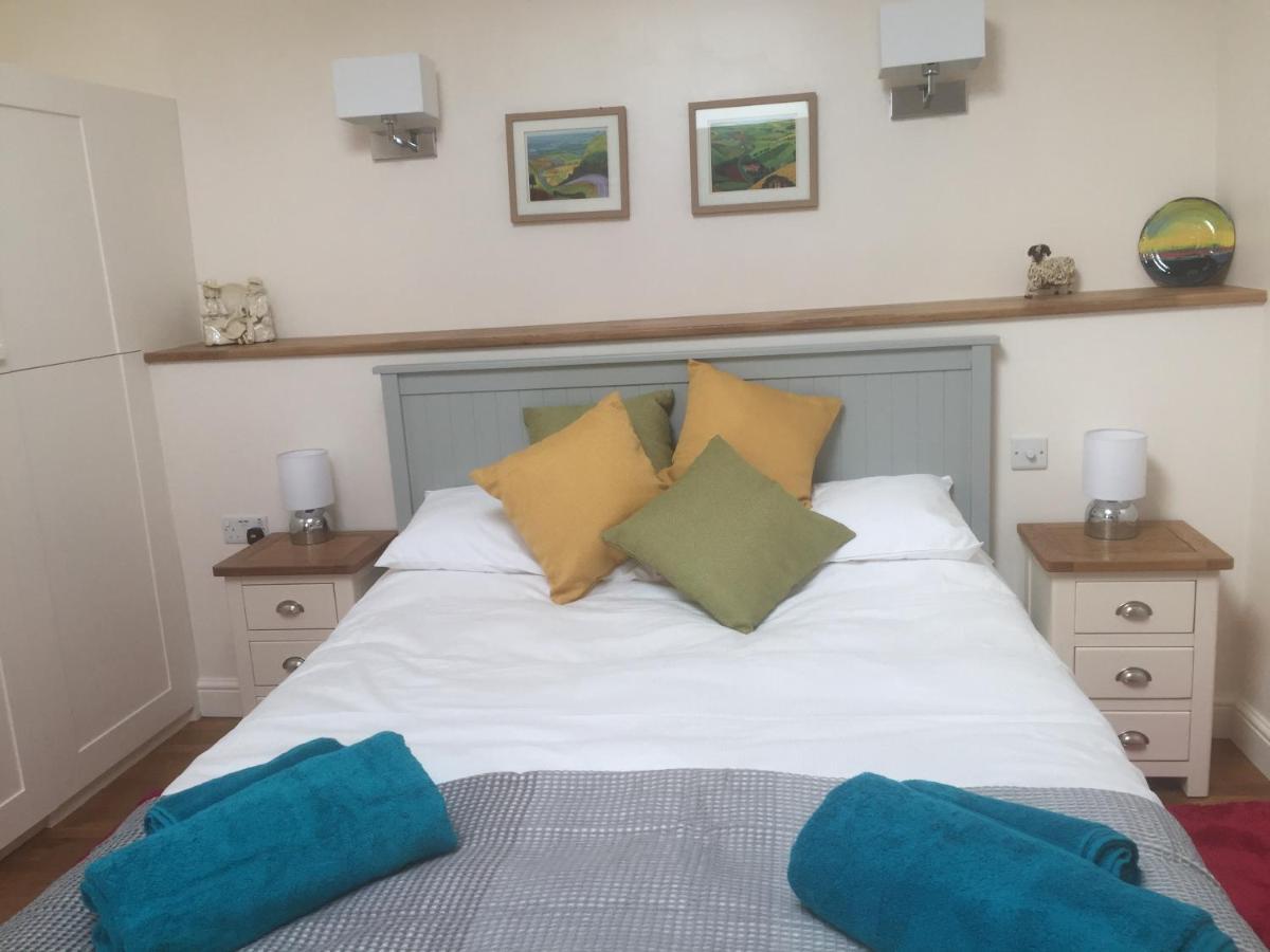 The Studio At The Laurels Hotell Hook Norton Exteriör bild